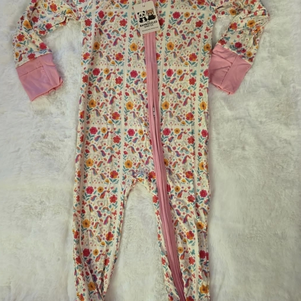 Bamboo Zippy - Bamboozled Baby Exclusive - Rainbows & Unicorns